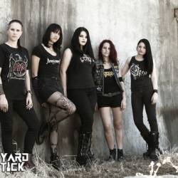 Junkyard Lipstick : Damned in the Deep South